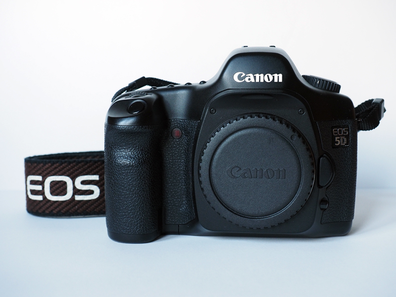 Canon 5D Old 2016 (2).jpg