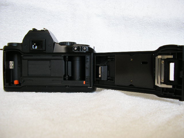 Canon EF-M (3).JPG
