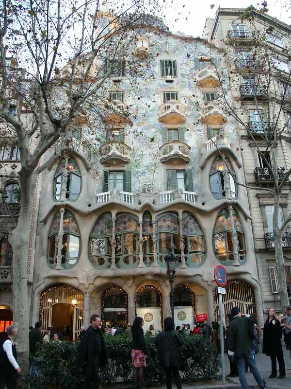 Casa Battl.JPG