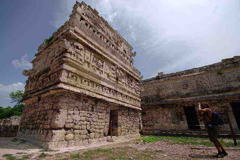 chichen itza.jpg