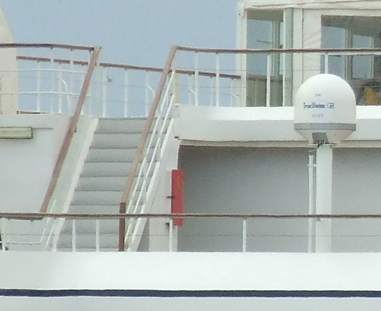 crop1nave.jpg
