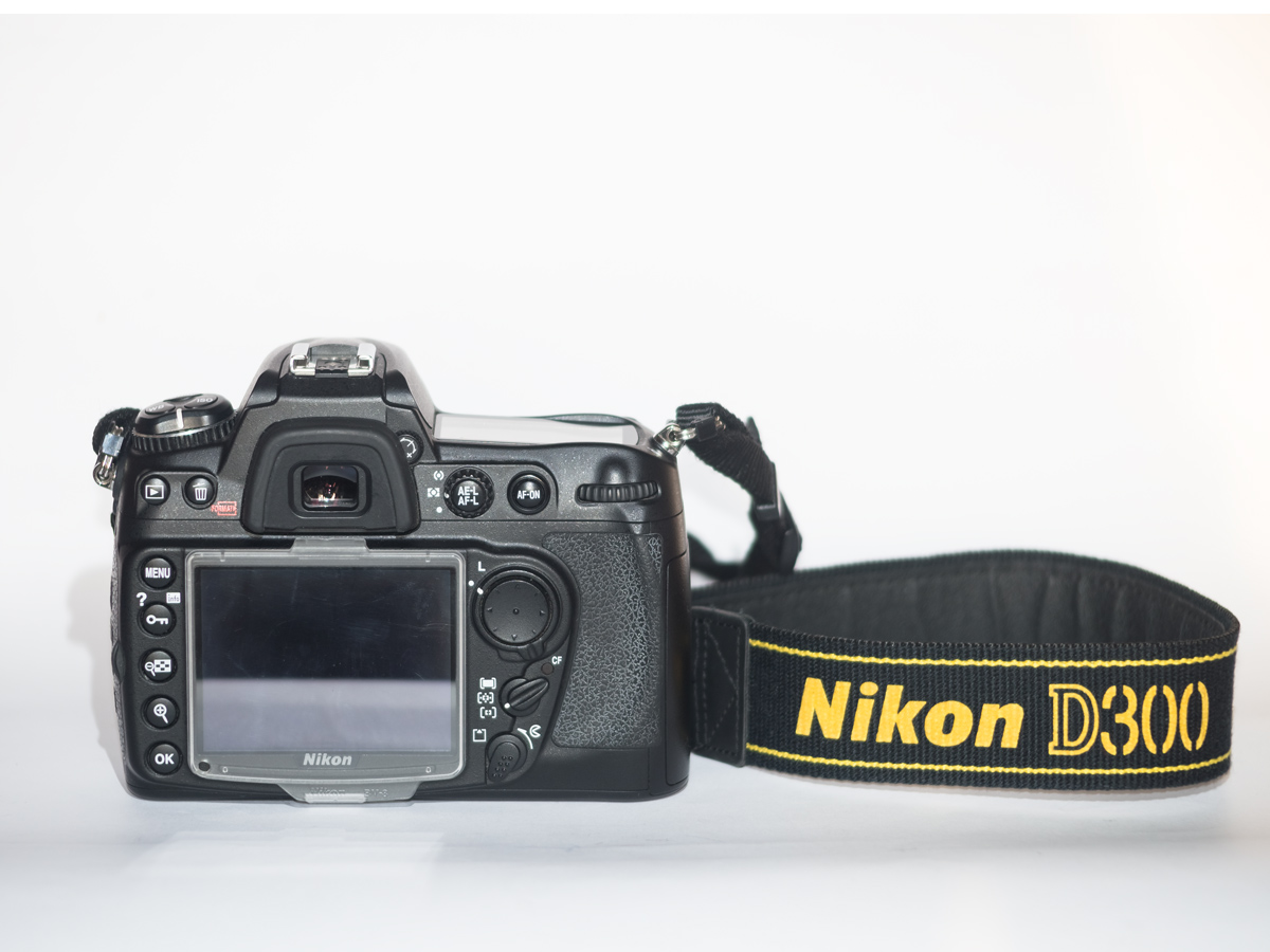 D300-retro.jpg