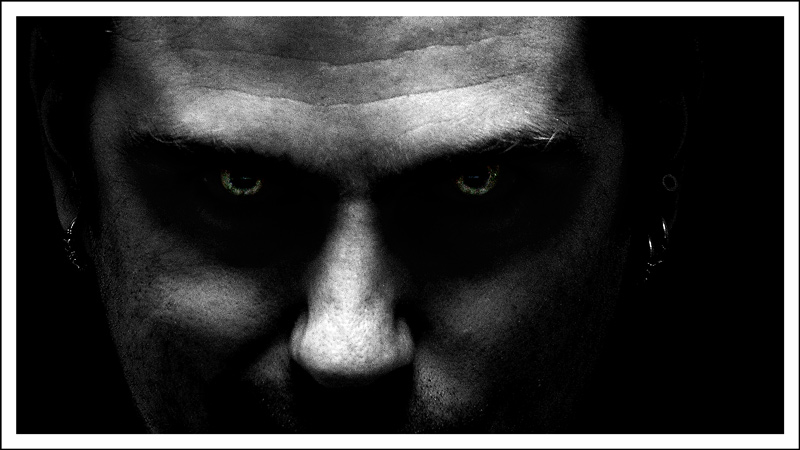 devil_eyes2.jpg