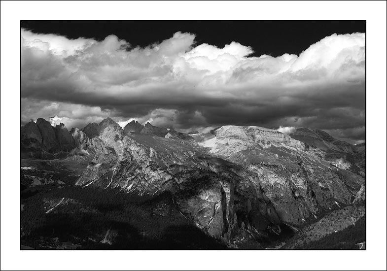 dolombw_03.jpg