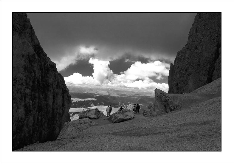 dolombw_07.jpg