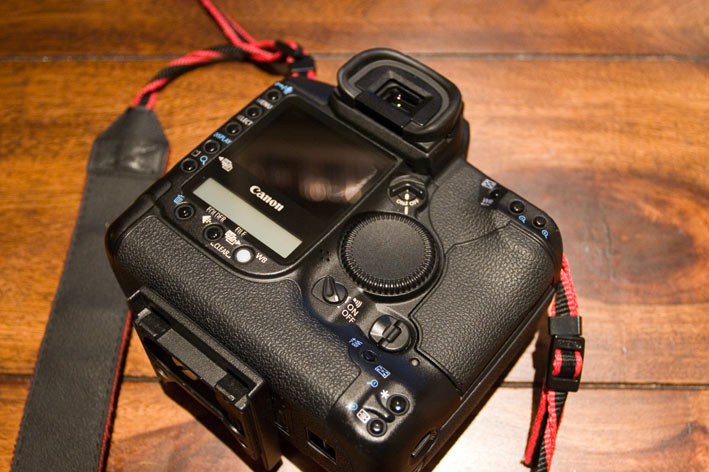 eos1d-2.jpg