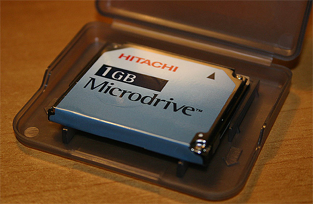 hitachi1GB.jpg