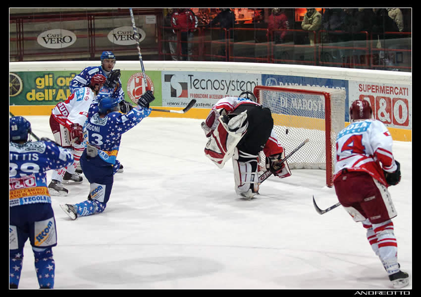 hockey1.jpg