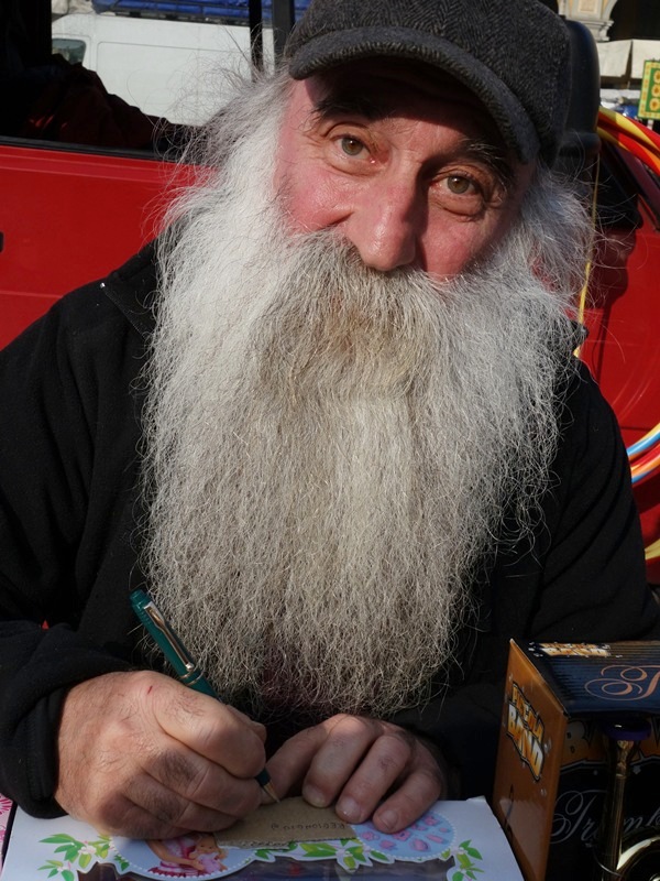 l'uomo del banco dei giocattoli ritratto2.JPG