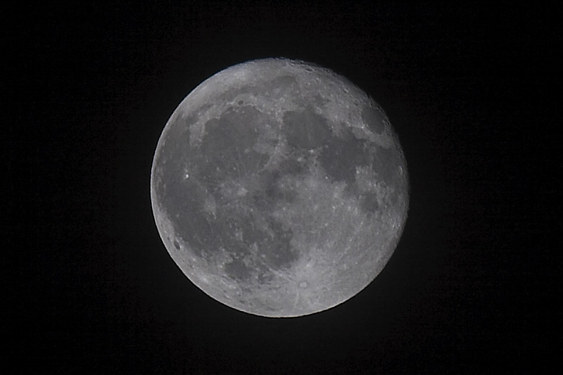 Luna-70-300-DO-f11.jpg