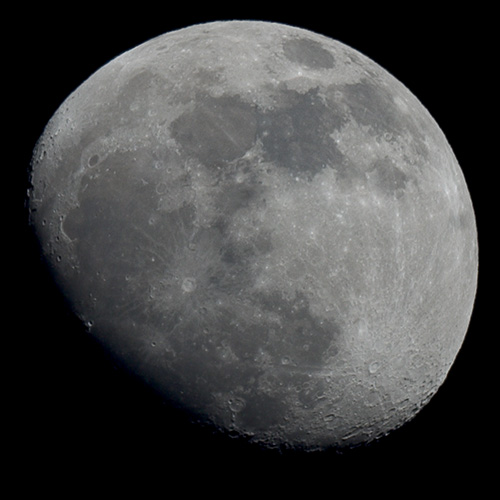 luna20050618crop2a1 .jpg