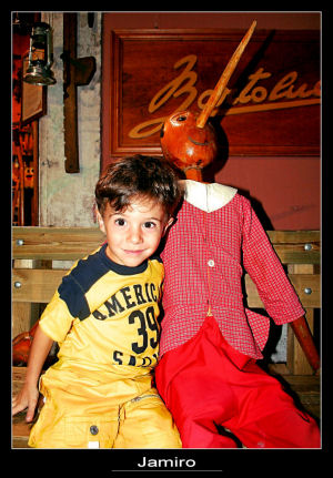 Manu e Pinocchio.jpg