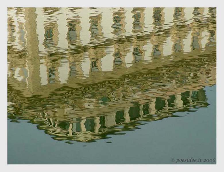 mini-cittāriflessa18 .jpg