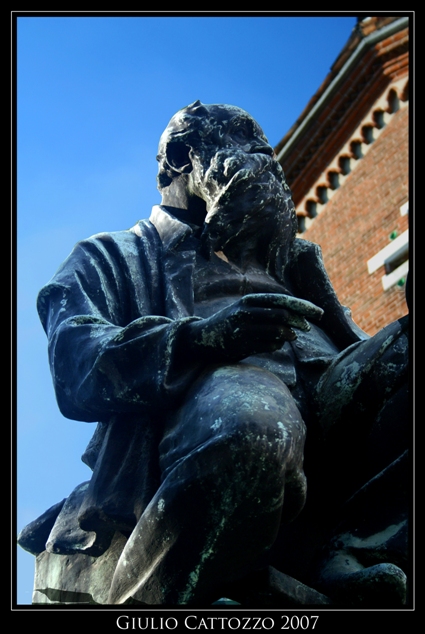 Mos Bianchi Retouched.jpg
