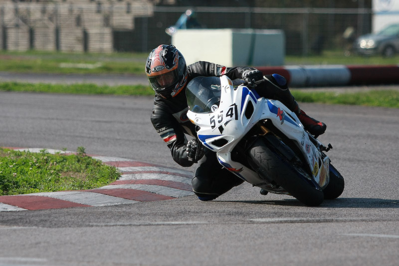 moto2-2.jpg