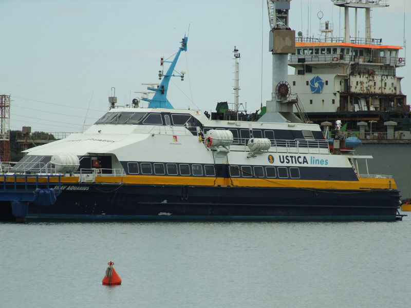 nave2.jpg