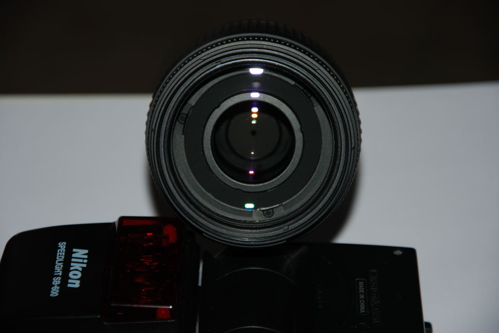 Nikkor 70-3000001_1.JPG