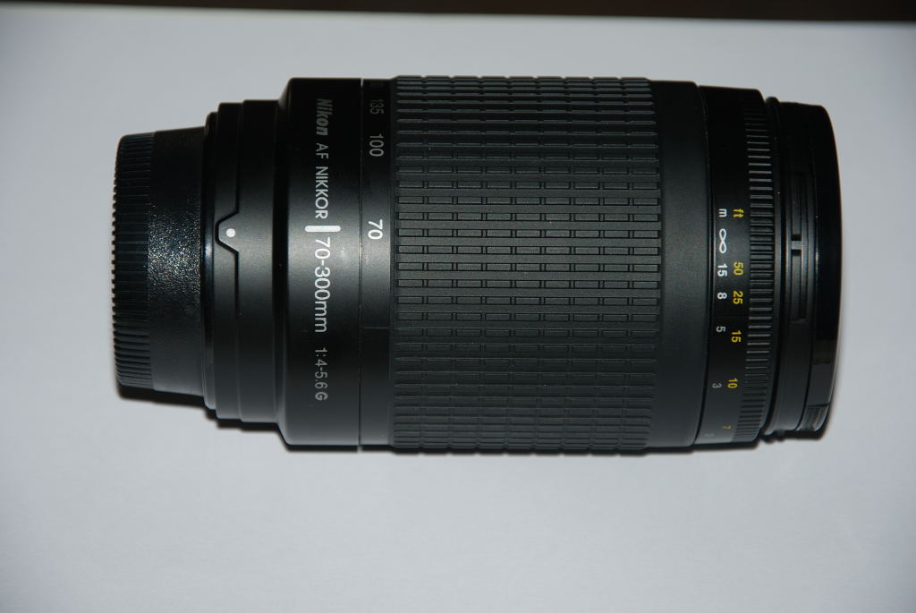 Nikkor 70-3000001.JPG