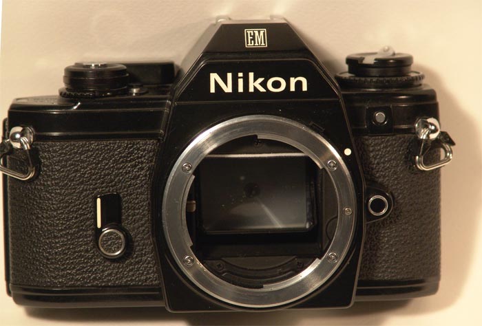 nikon-em.jpg