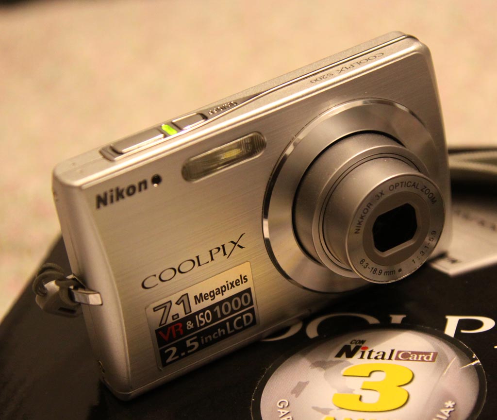 nikon2.jpg