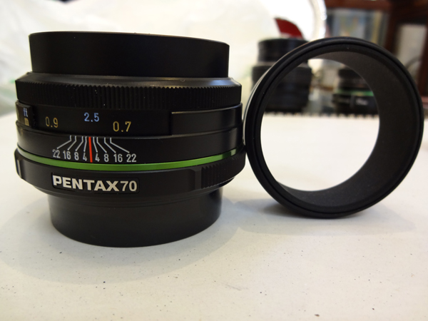 pentax-da70mm-f2.4-LTD---1.JPG