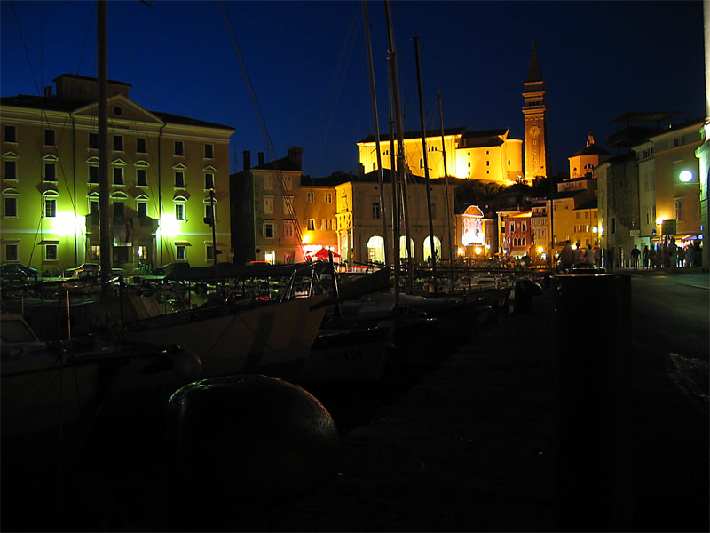 Piran(-slo)-notte.jpg