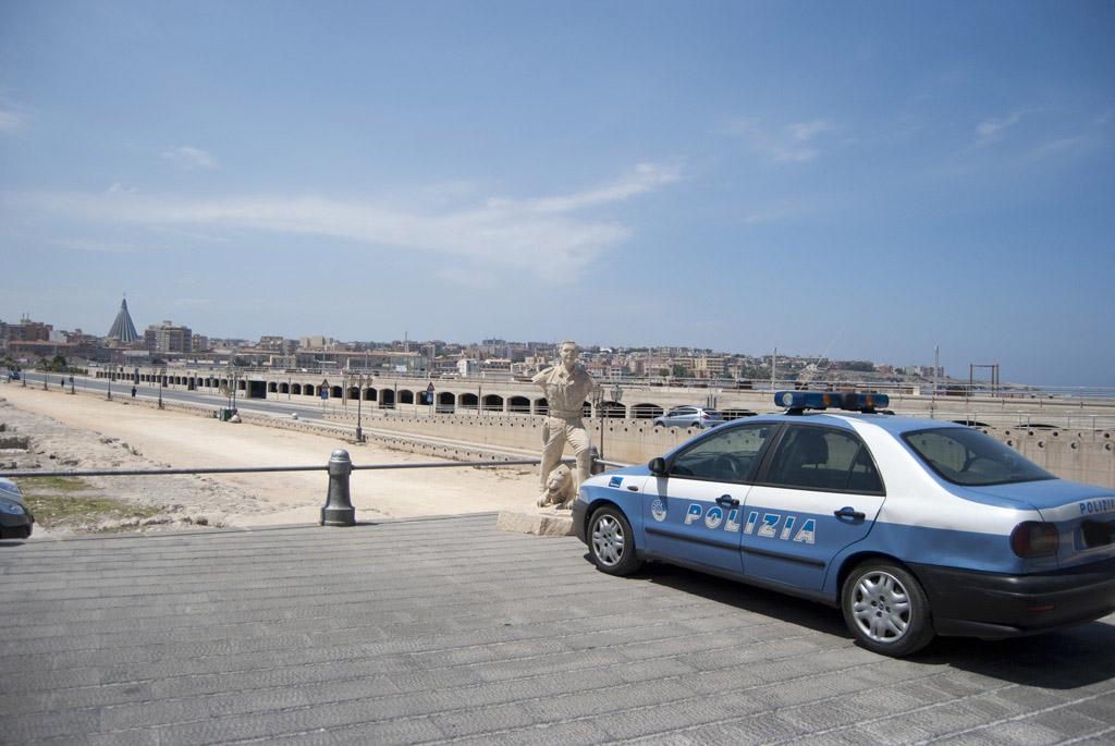 polizia4.jpg