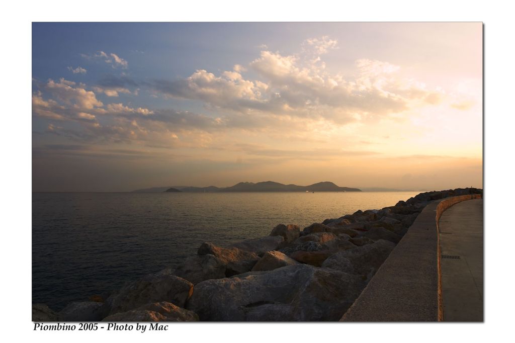 porto di piombino302piccolo.jpg