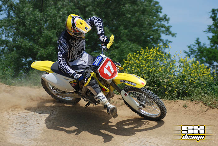 rmz in curva.jpg