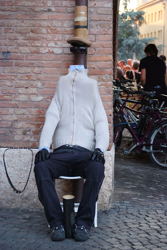 senza testa.jpg