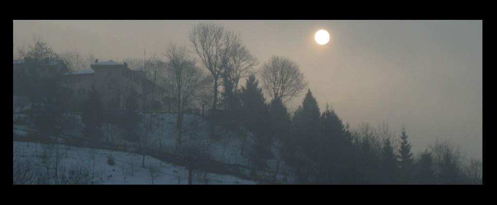 Sole nella nebbia taglio 3.jpg