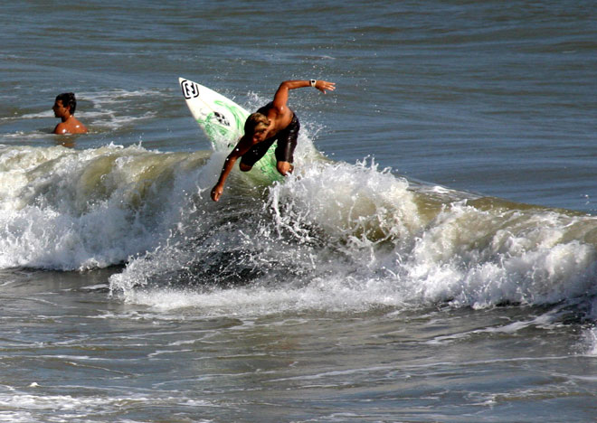 surf3.jpg