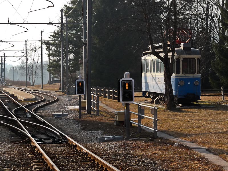 Train_800-200k.jpg