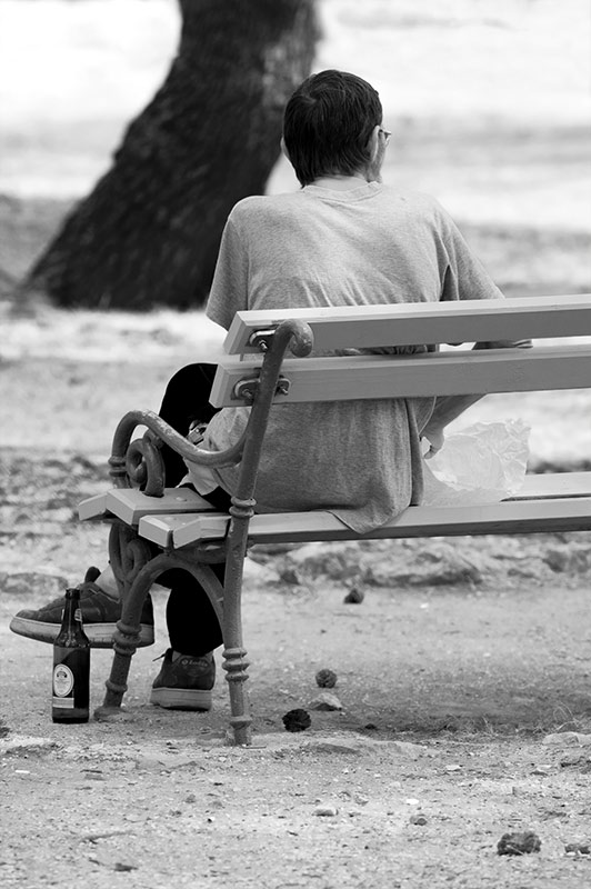 uomo_panchina_02_BW_800.jpg