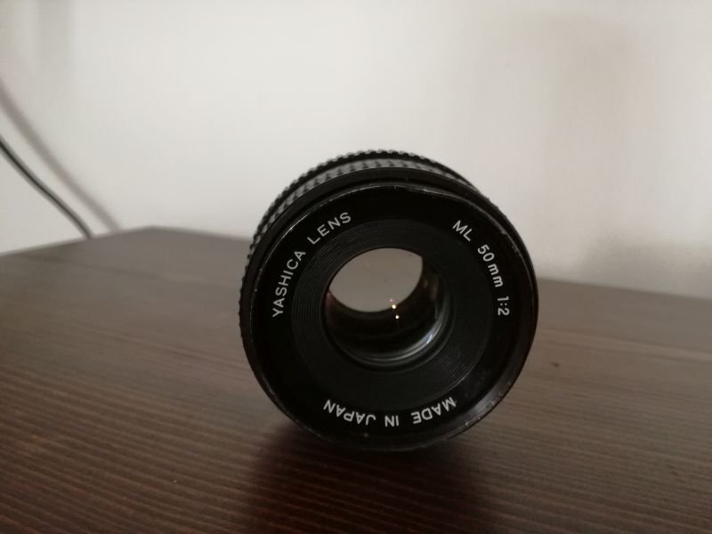 Yashica 50 f2 foto2.jpg