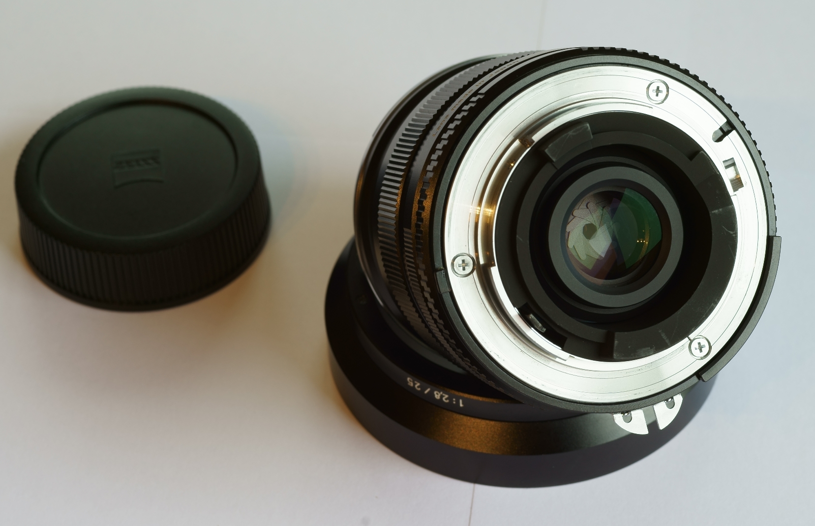 zeiss 25 2.8 zf vista 3-ridotta.jpg